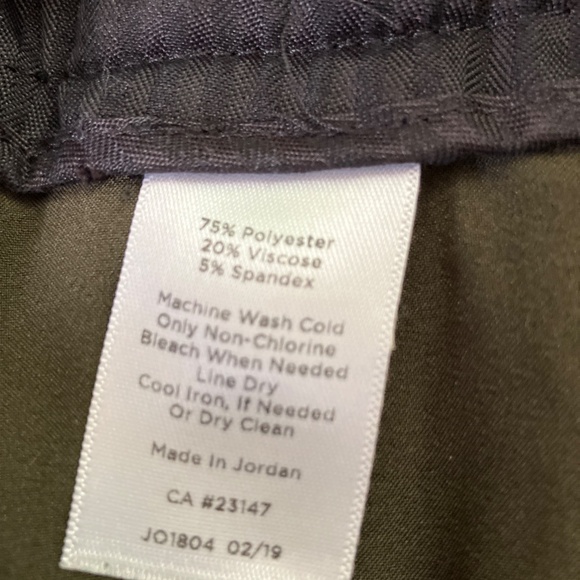 Dark Olive Ankle Dreas pants - Picture 6 of 6